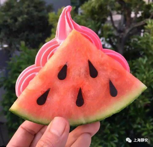 吃瓜列表网红,揭秘网红圈那些吃瓜背后的故事 第3张 吃瓜列表网红,揭秘网红圈那些吃瓜背后的故事 第3张